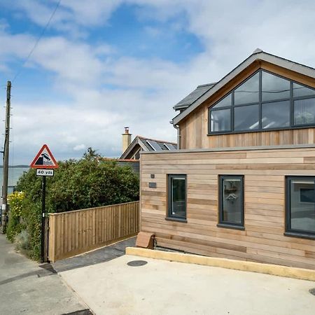Rotherwood, Gurnard Seafront エクステリア 写真