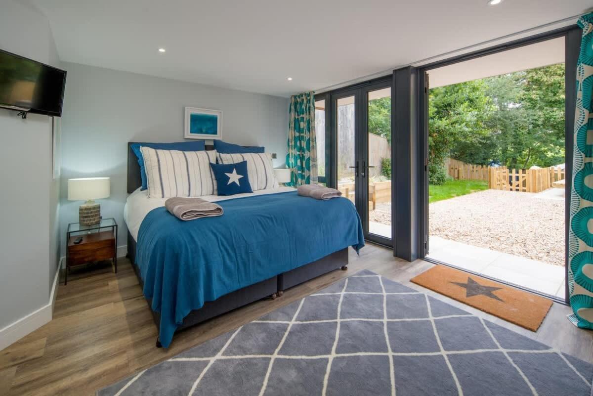 Rotherwood, Gurnard Seafront エクステリア 写真